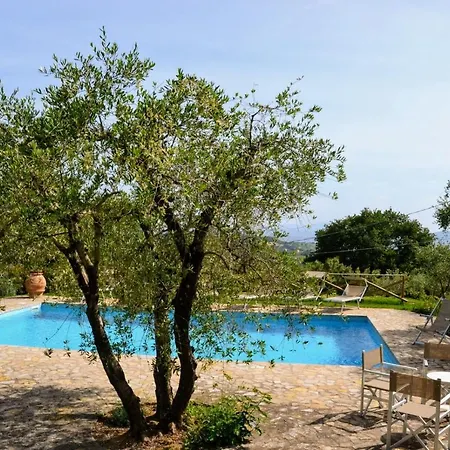 Sleeps 12 Pool Air Con Wifi Collazzone
