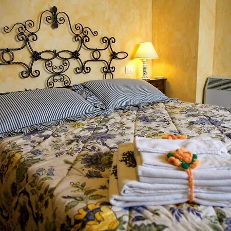 Tatil Evi Sleeps 12 Pool Air Con Wifi *