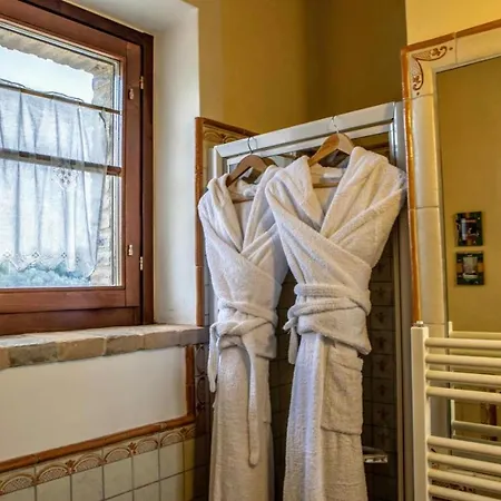 Tatil Evi Sleeps 12 Pool Air Con Wifi Collazzone