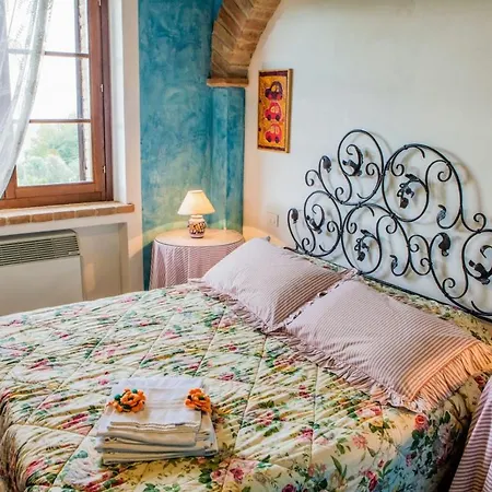 Tatil Evi Sleeps 12 Pool Air Con Wifi Collazzone